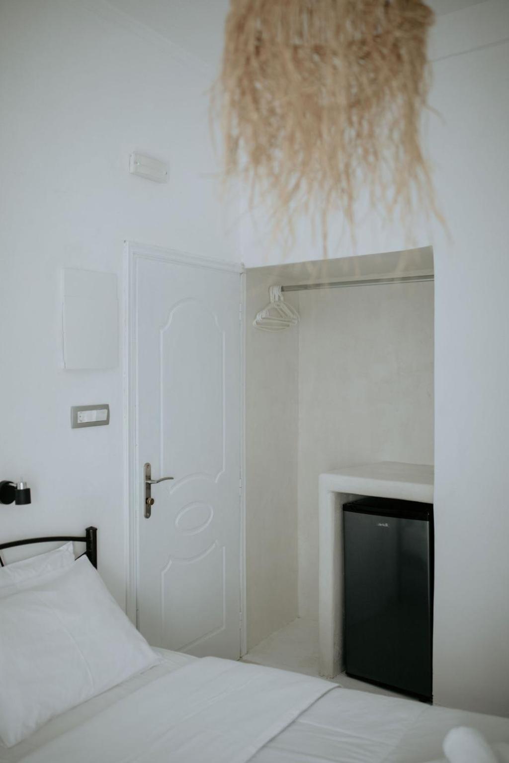 Hotel Thirasia Fira  Phòng bức ảnh