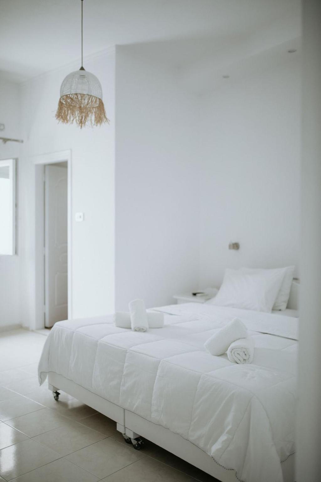 Hotel Thirasia Fira  Phòng bức ảnh