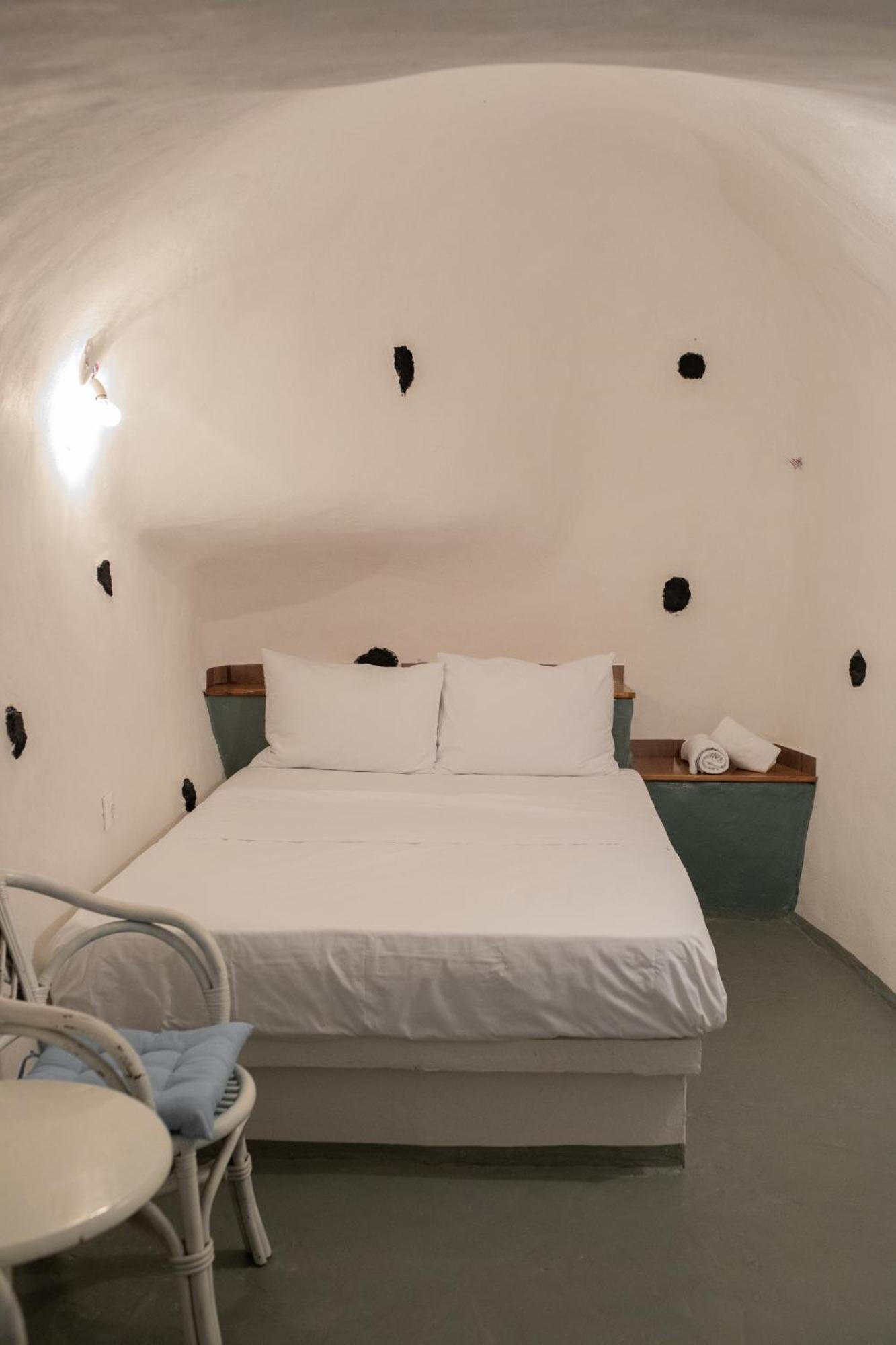 Hotel Thirasia Fira  Phòng bức ảnh
