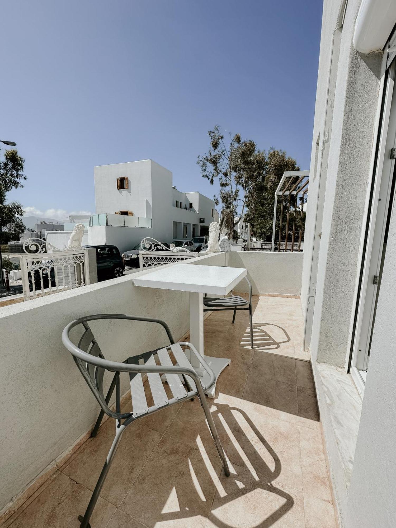 Hotel Thirasia Fira  Phòng bức ảnh
